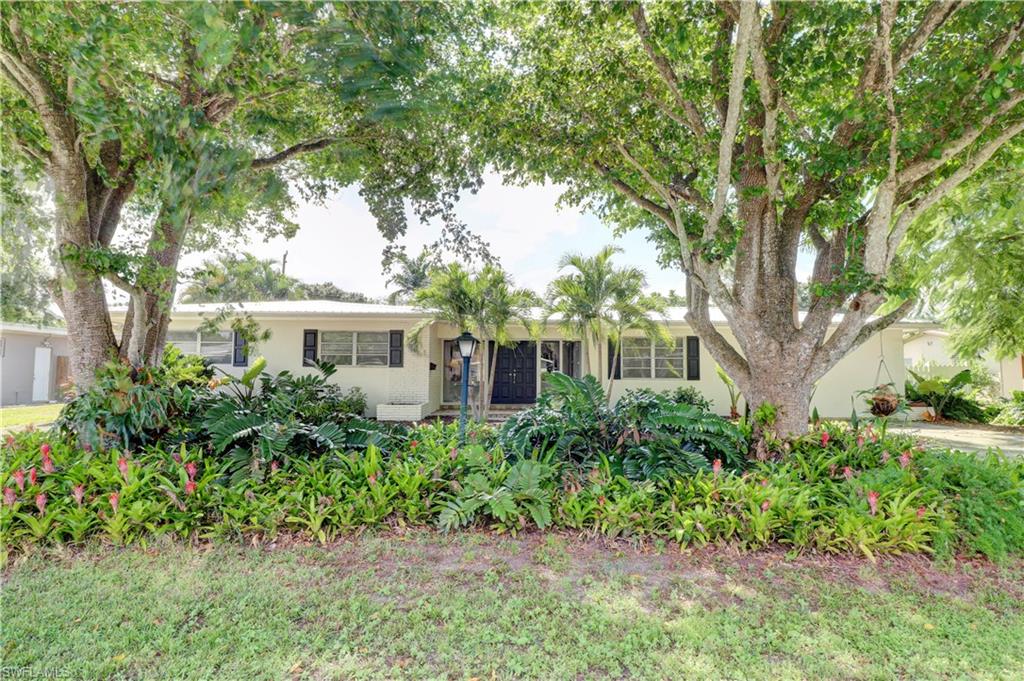 SEMINOLE ESTATES - Residential