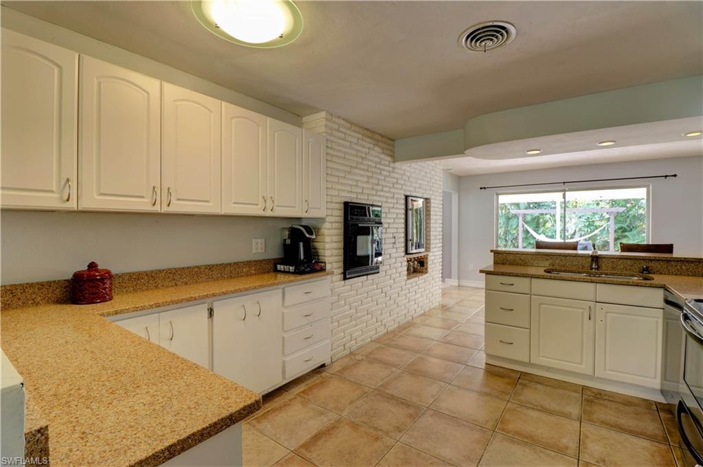 SEMINOLE ESTATES - Residential