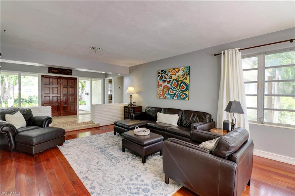 SEMINOLE ESTATES - Residential