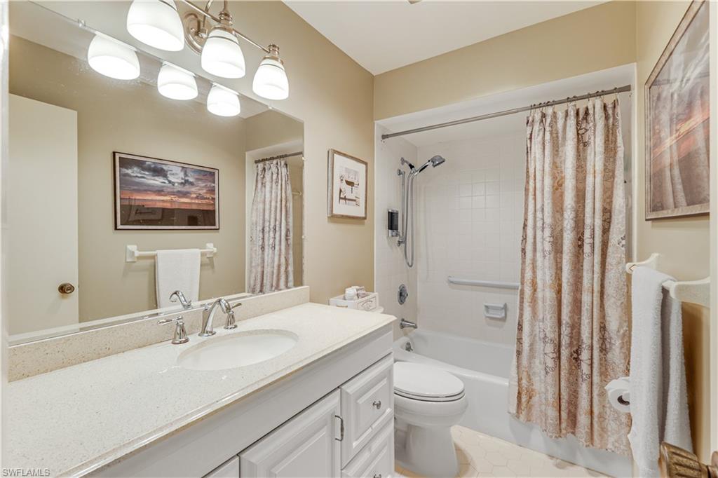 MYERLEE ESQUIRE COURTS CONDO - Residential