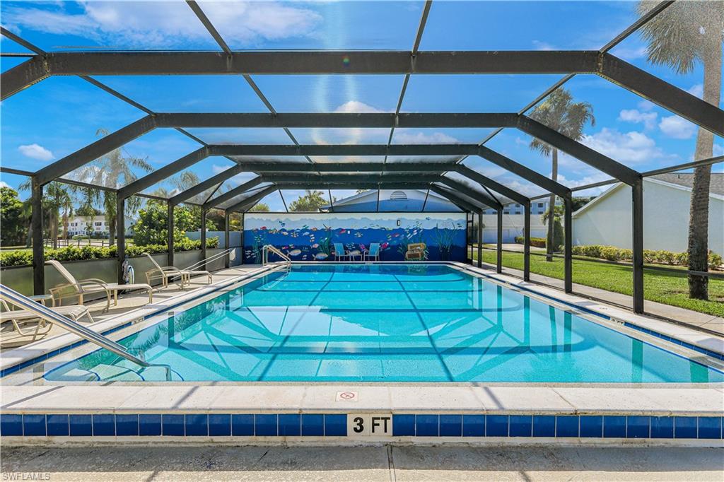 MYERLEE ESQUIRE COURTS CONDO - Residential