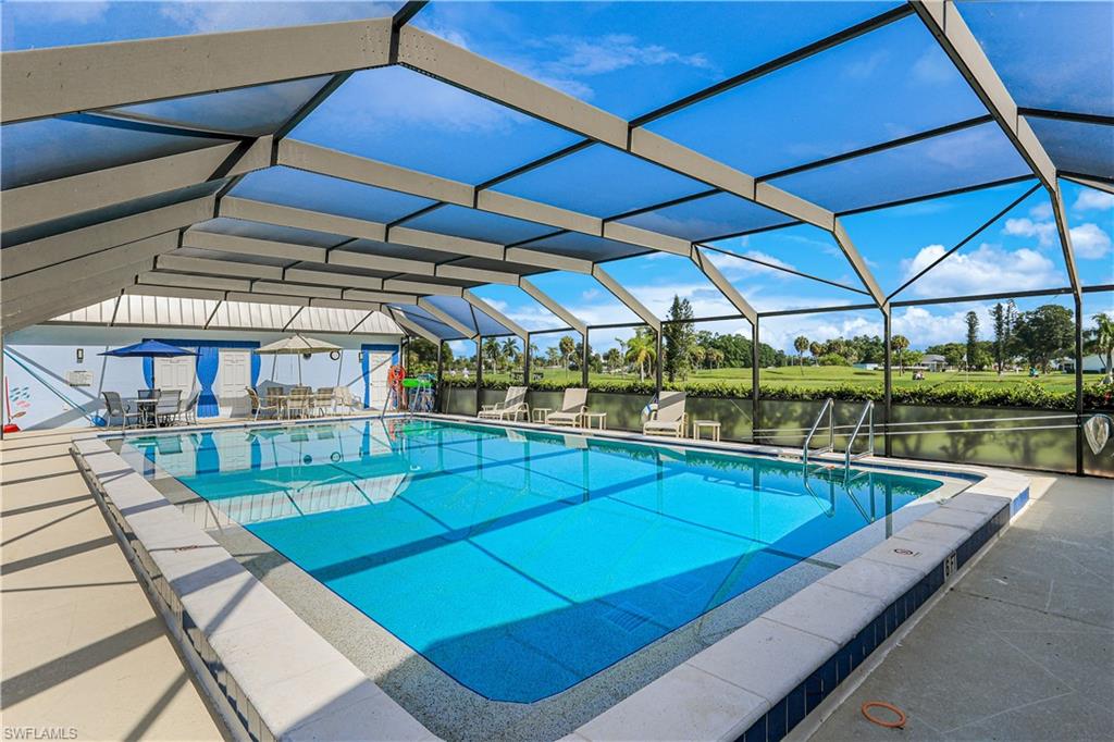 MYERLEE ESQUIRE COURTS CONDO - Residential