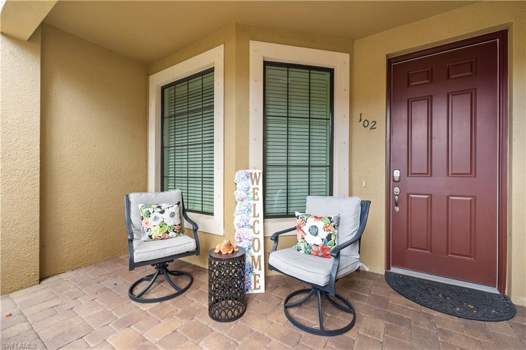 ESPLANADE - Residential Lease