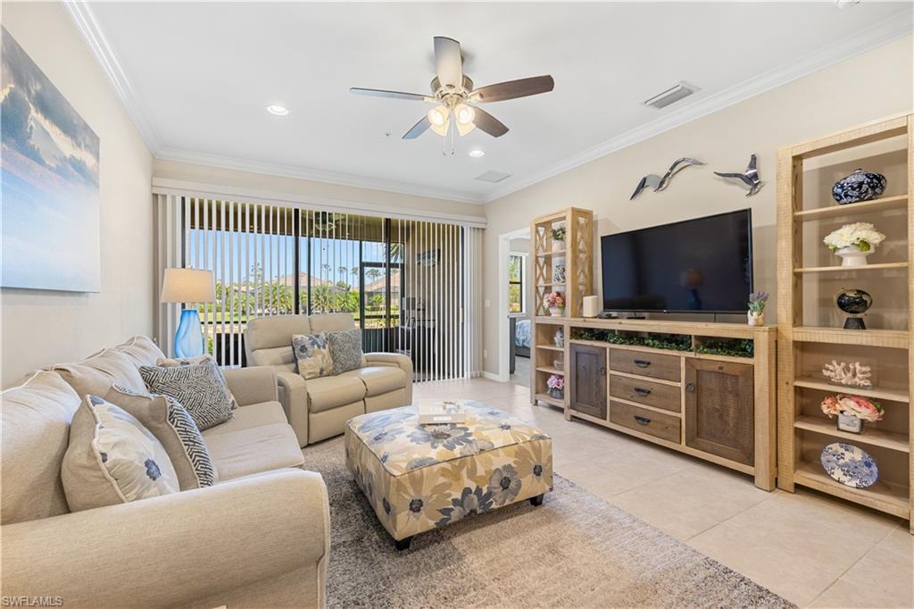 ESPLANADE - Residential Lease