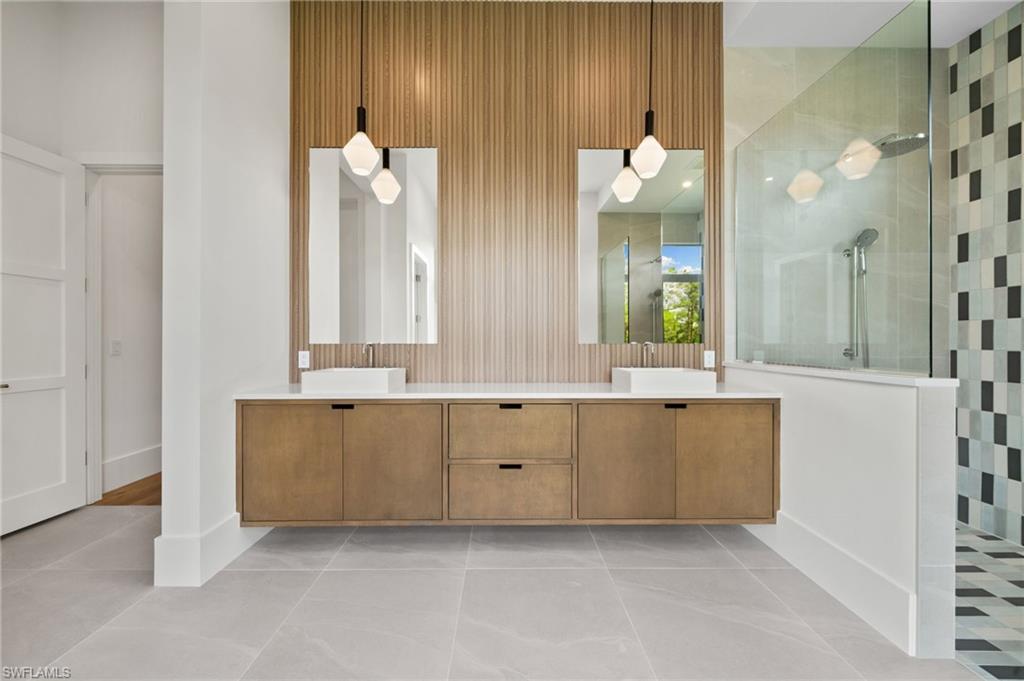 LOGAN WOODS - Residential