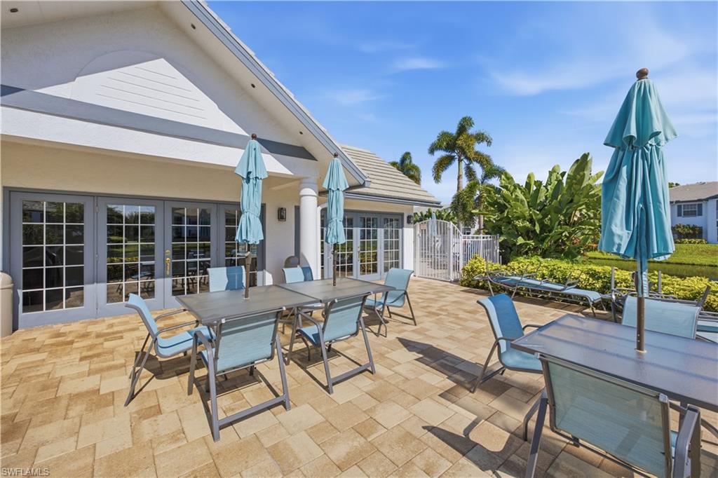 LAUREL OAKS AT PELICAN BAY - Residential Lease