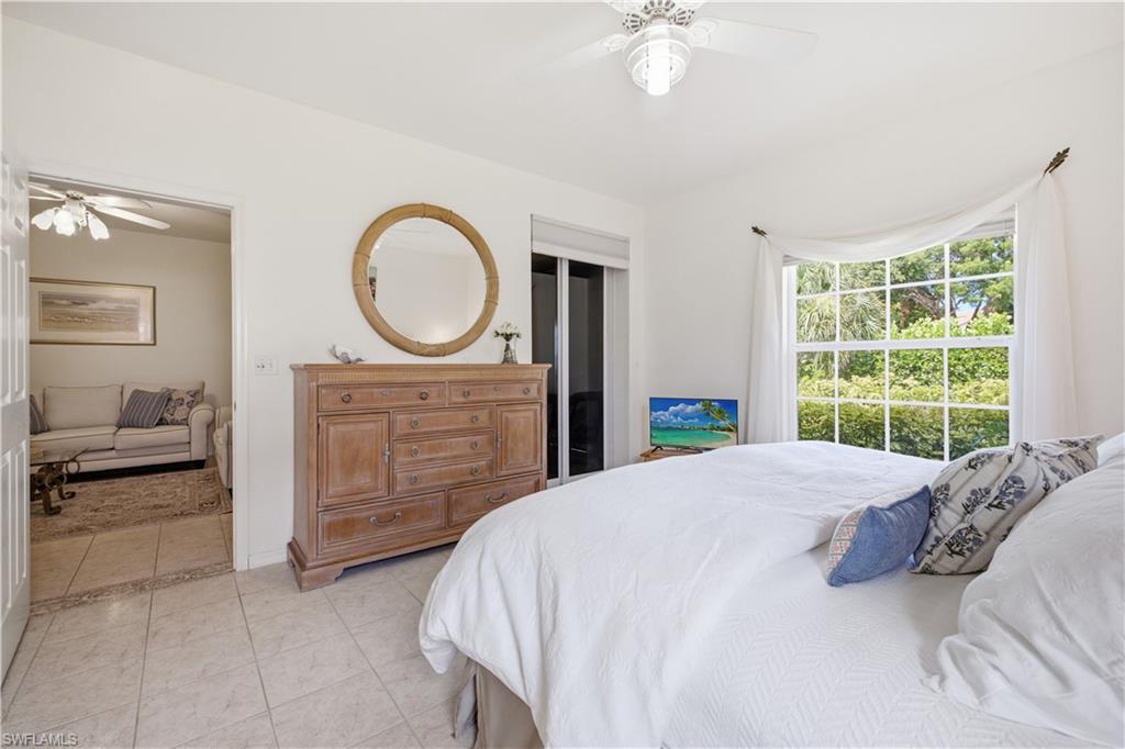 LAUREL OAKS AT PELICAN BAY - Residential Lease