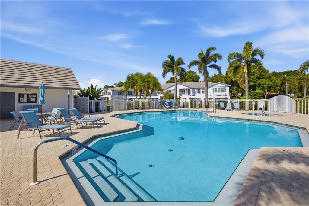 LAUREL OAKS AT PELICAN BAY - Residential Lease