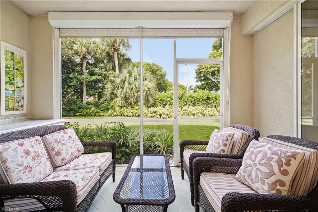 LAUREL OAKS AT PELICAN BAY - Residential Lease