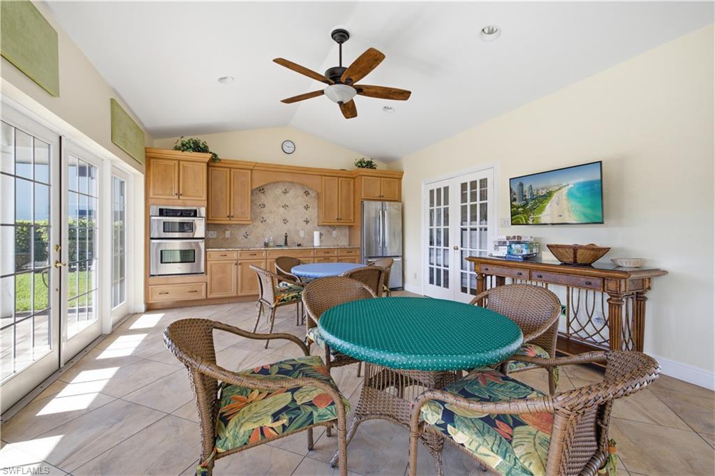 LAUREL OAKS AT PELICAN BAY - Residential Lease