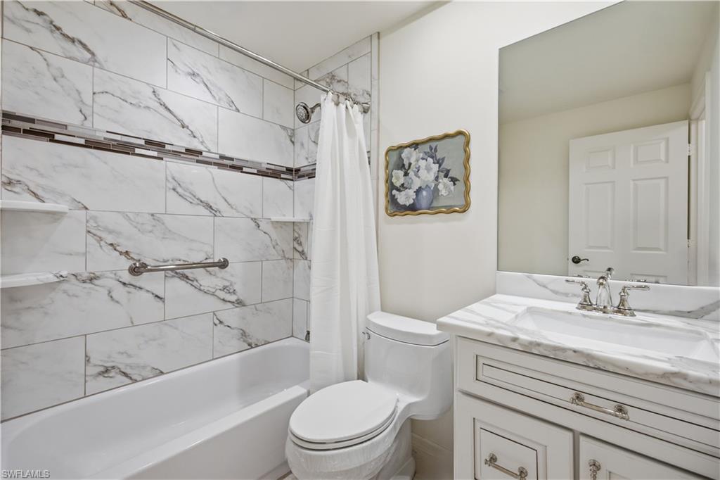 LAUREL OAKS AT PELICAN BAY - Residential Lease