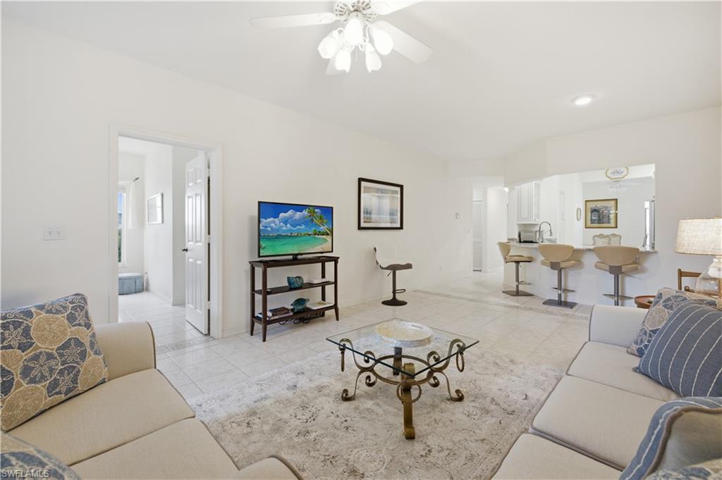 LAUREL OAKS AT PELICAN BAY - Residential Lease