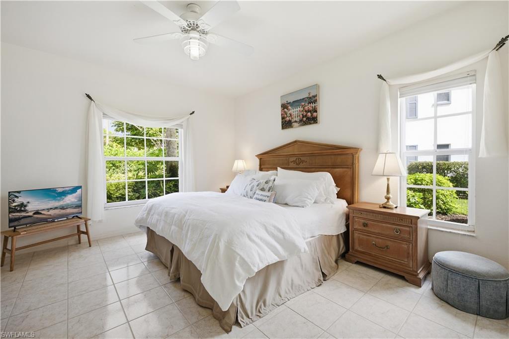 LAUREL OAKS AT PELICAN BAY - Residential Lease