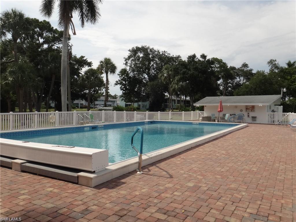 TROPIC TERRACE - Residential