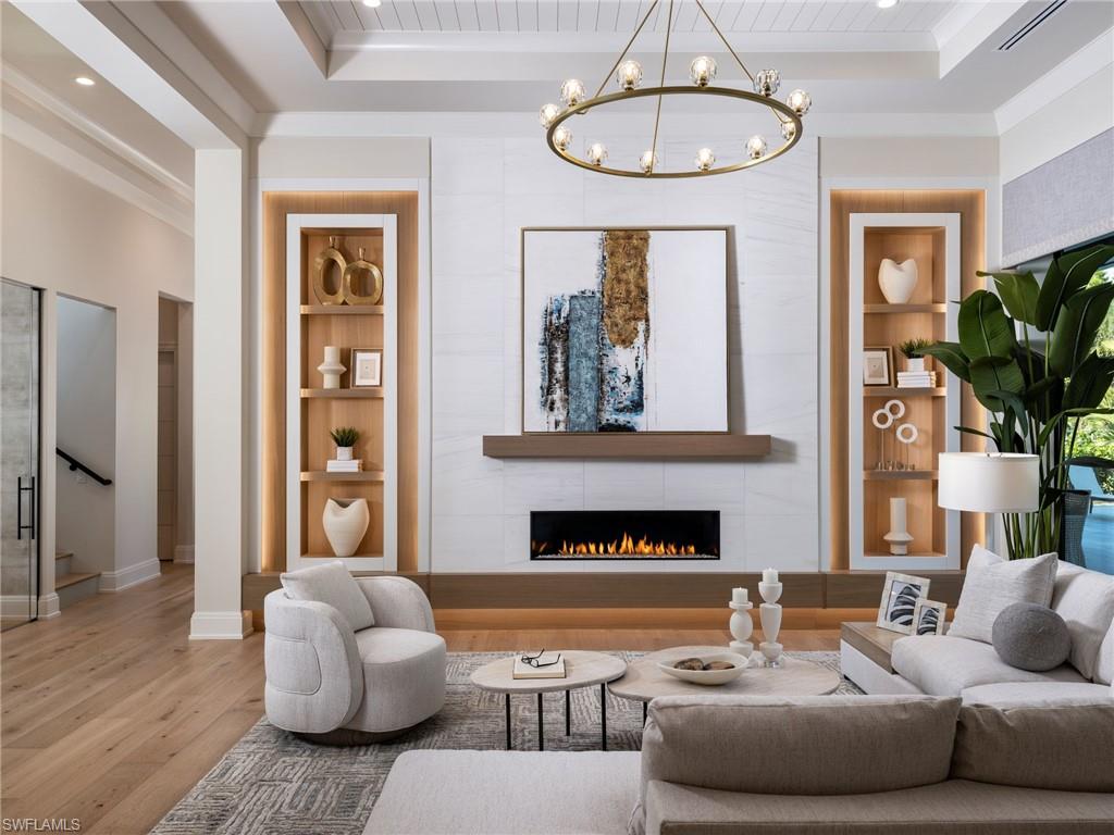PARK SHORE - Residential