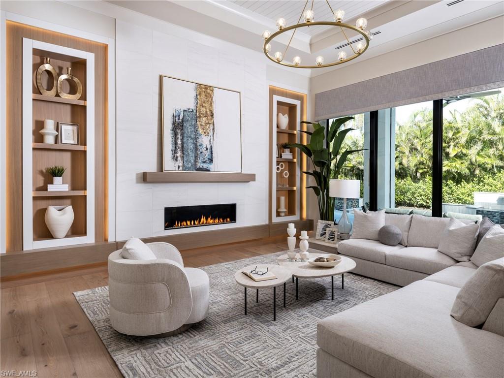 PARK SHORE - Residential