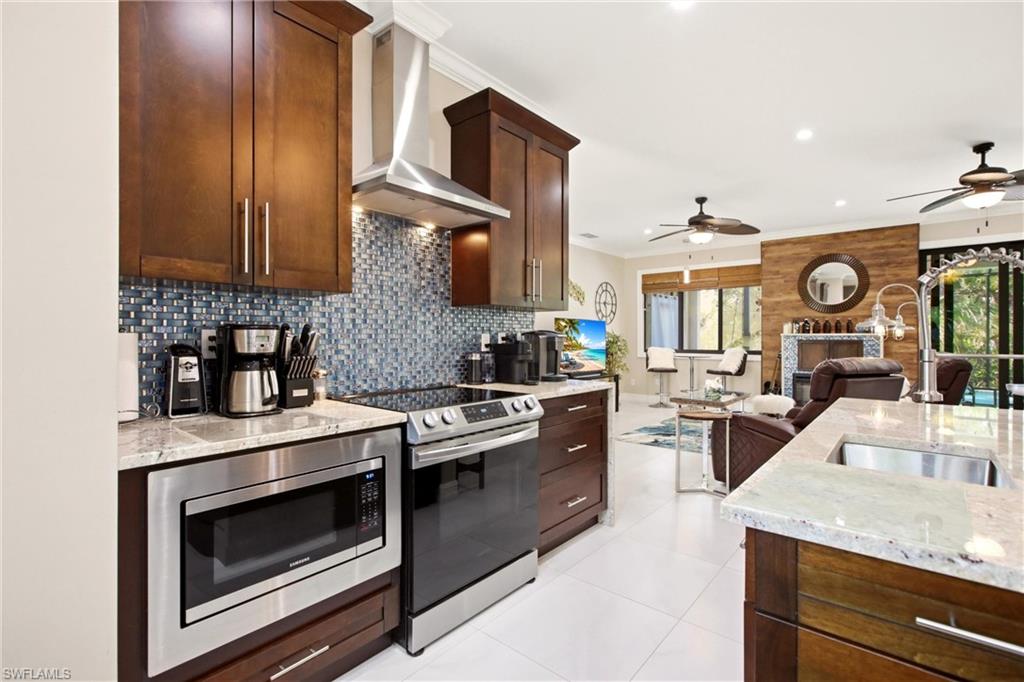 GOLDEN GATE ESTATES - Residential