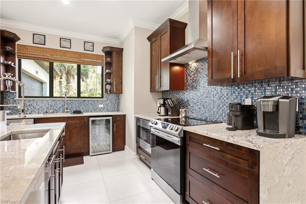 GOLDEN GATE ESTATES - Residential