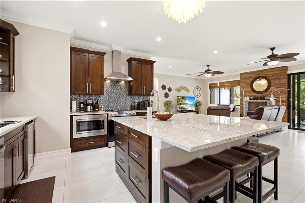 GOLDEN GATE ESTATES - Residential