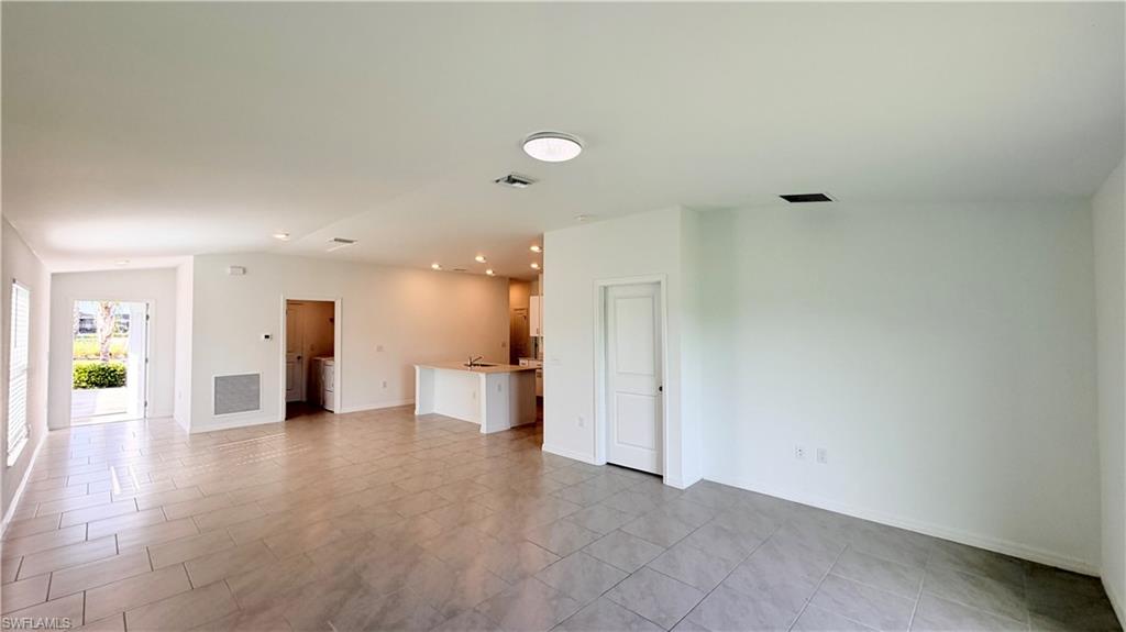 CRANE LANDING - Residential Lease