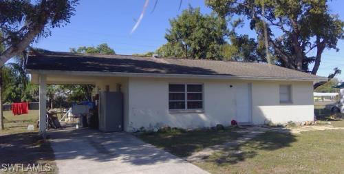 Cute Cozy home in Fort Myers for sale.  This property is located in the heart of Fort Myers.  Don't miss the opportunity to own this home.