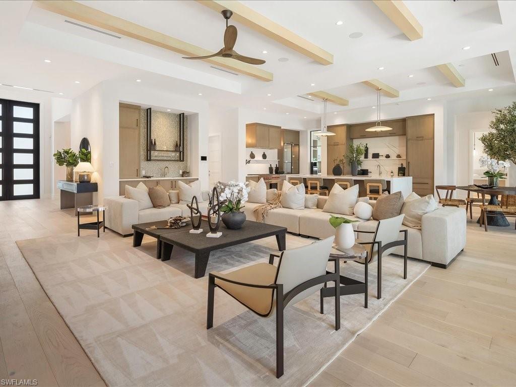MOORINGS - Residential