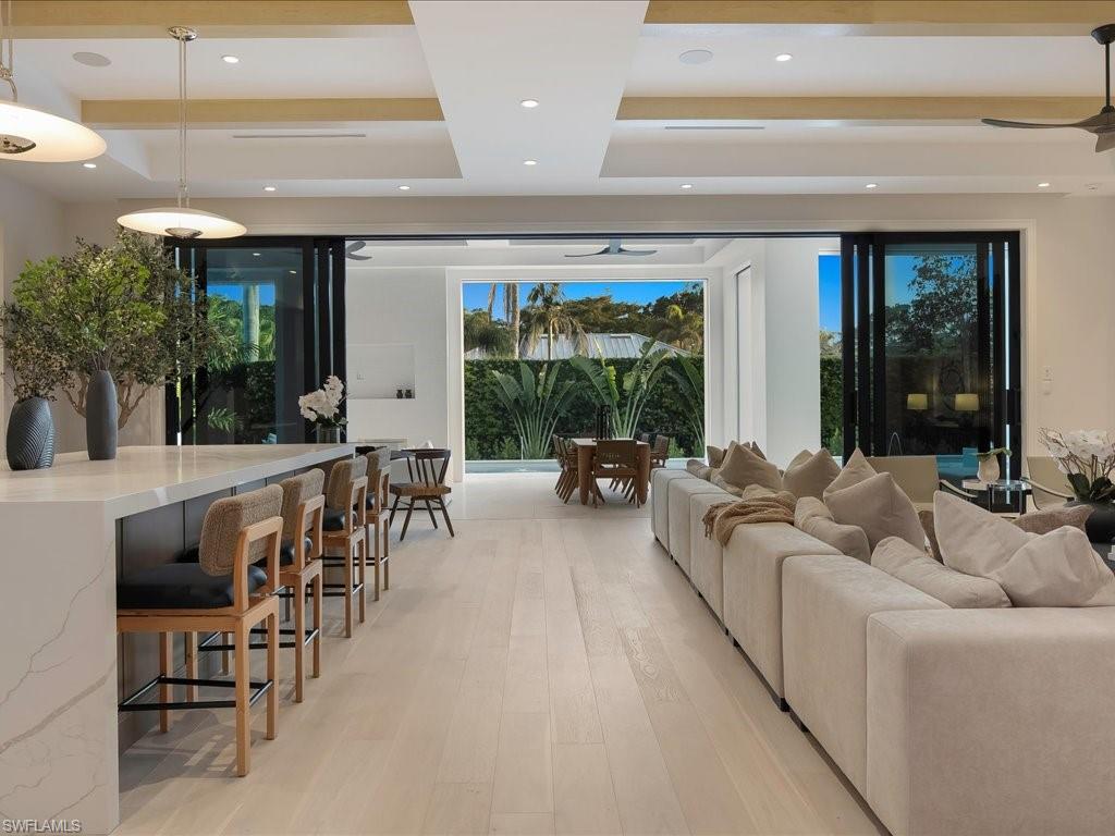 MOORINGS - Residential