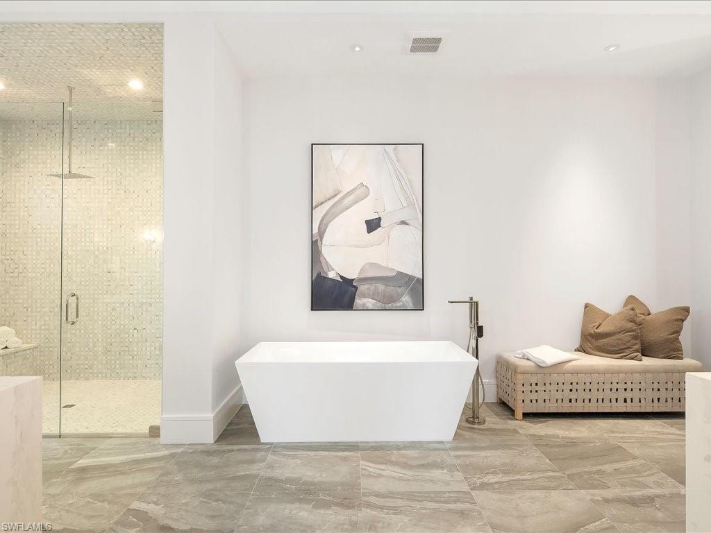 MOORINGS - Residential