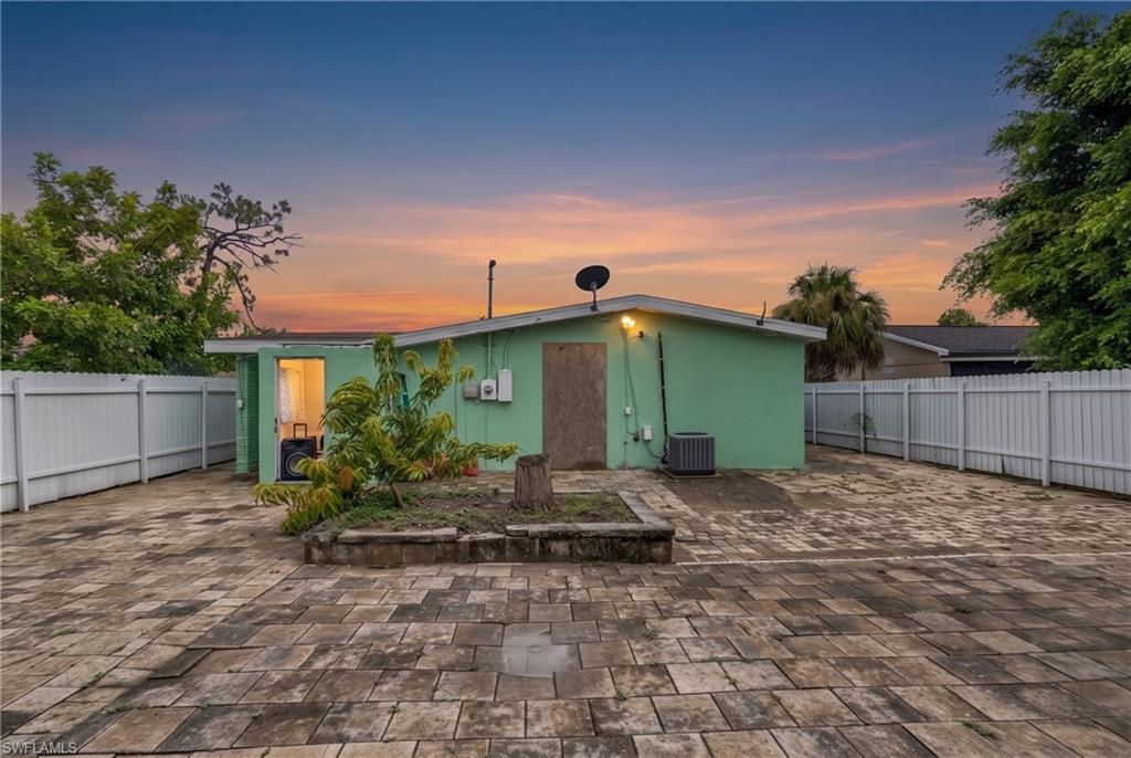 FORT MYERS - Residential