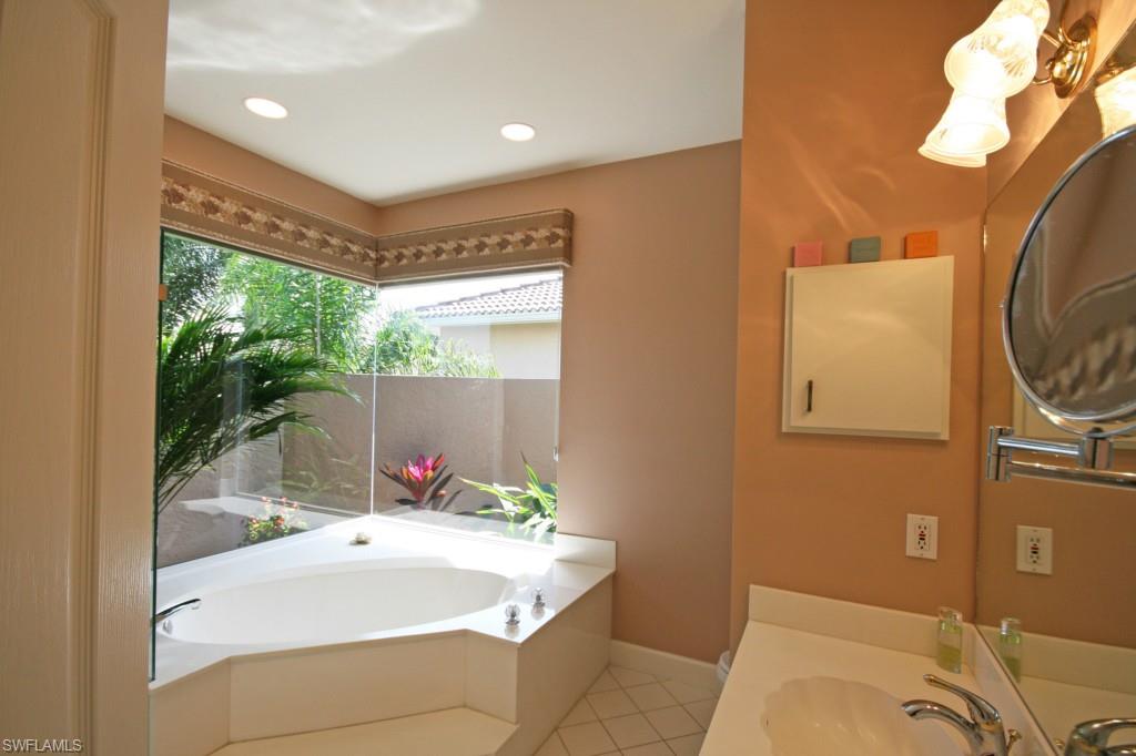 MARCO BEACH - Residential