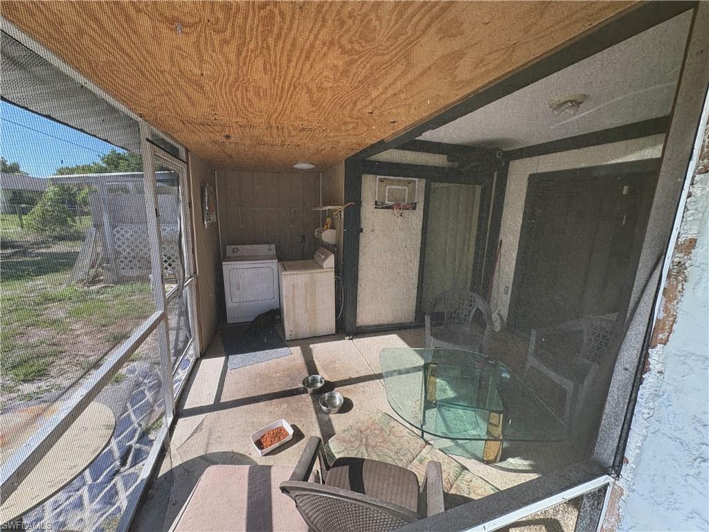 SAN CARLOS PARK - Residential Income