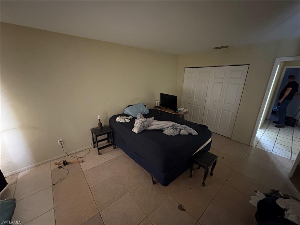 SAN CARLOS PARK - Residential Income
