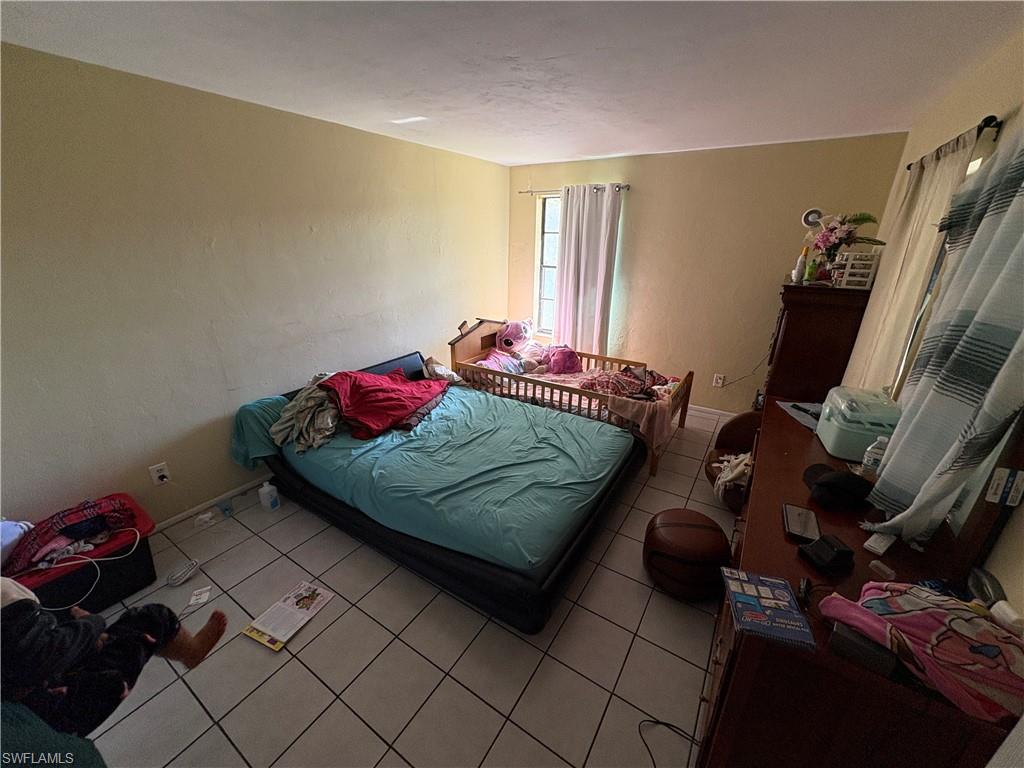 SAN CARLOS PARK - Residential Income