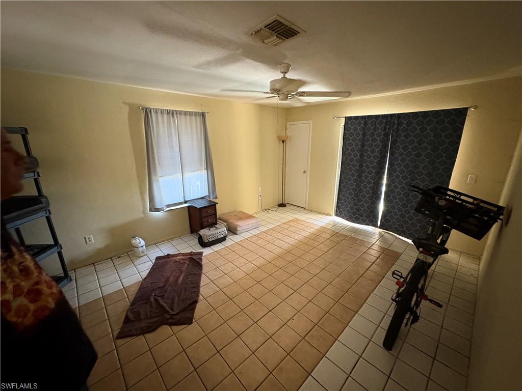 SAN CARLOS PARK - Residential Income