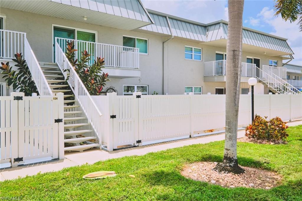 REGENCY CONDO - Residential