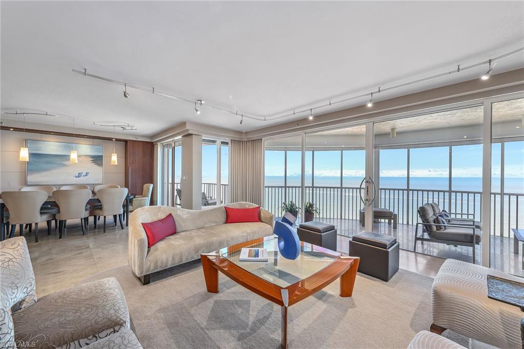 CONTESSA AT BAY COLONY - Residential
