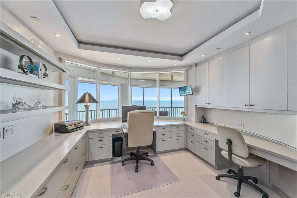 CONTESSA AT BAY COLONY - Residential