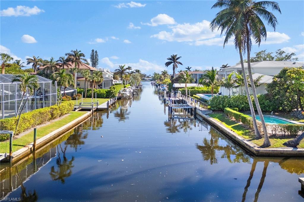 AQUALANE SHORES - Residential