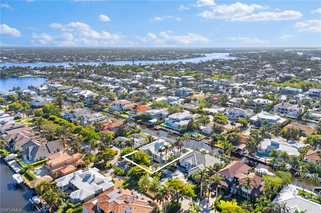 AQUALANE SHORES - Residential