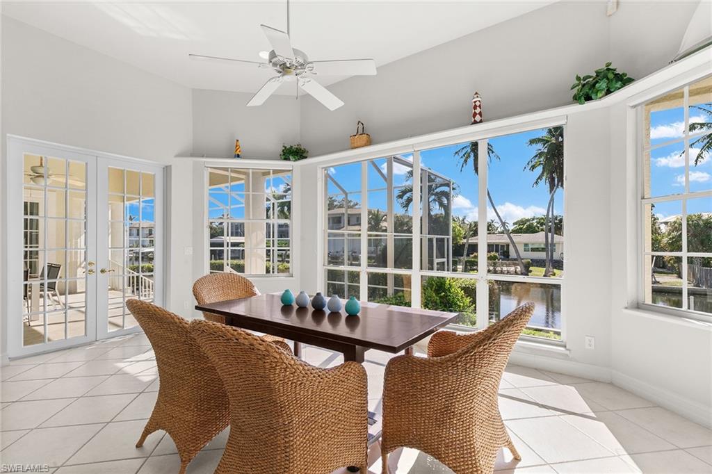 AQUALANE SHORES - Residential
