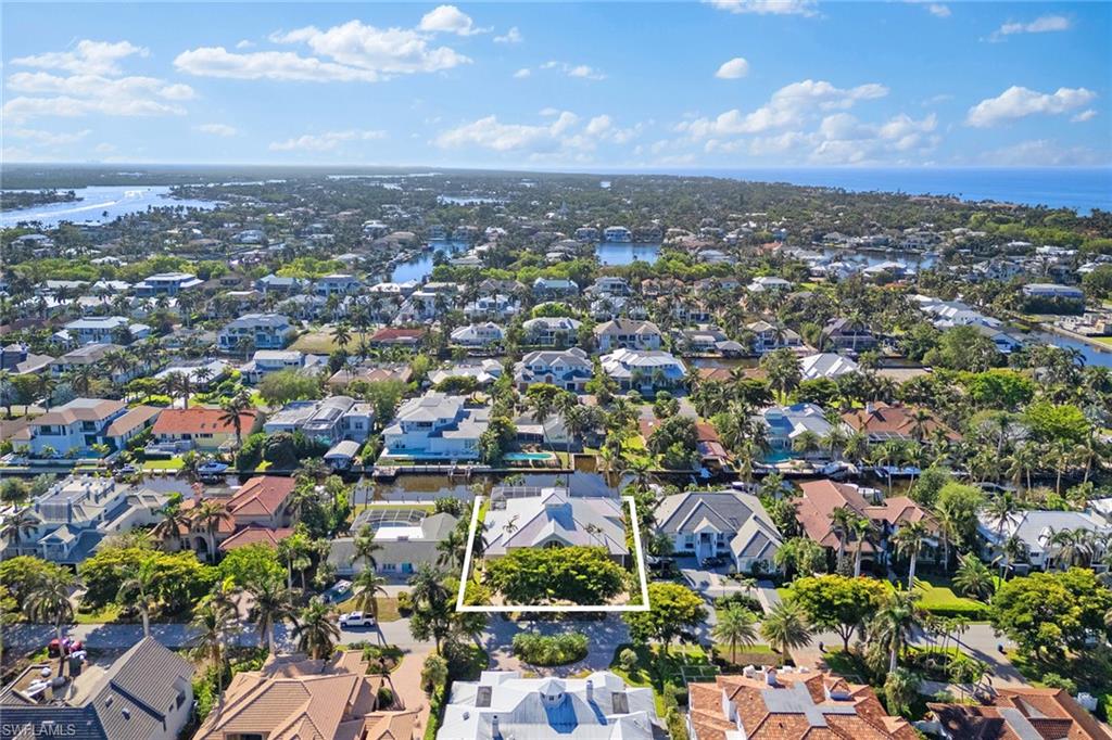 AQUALANE SHORES - Residential