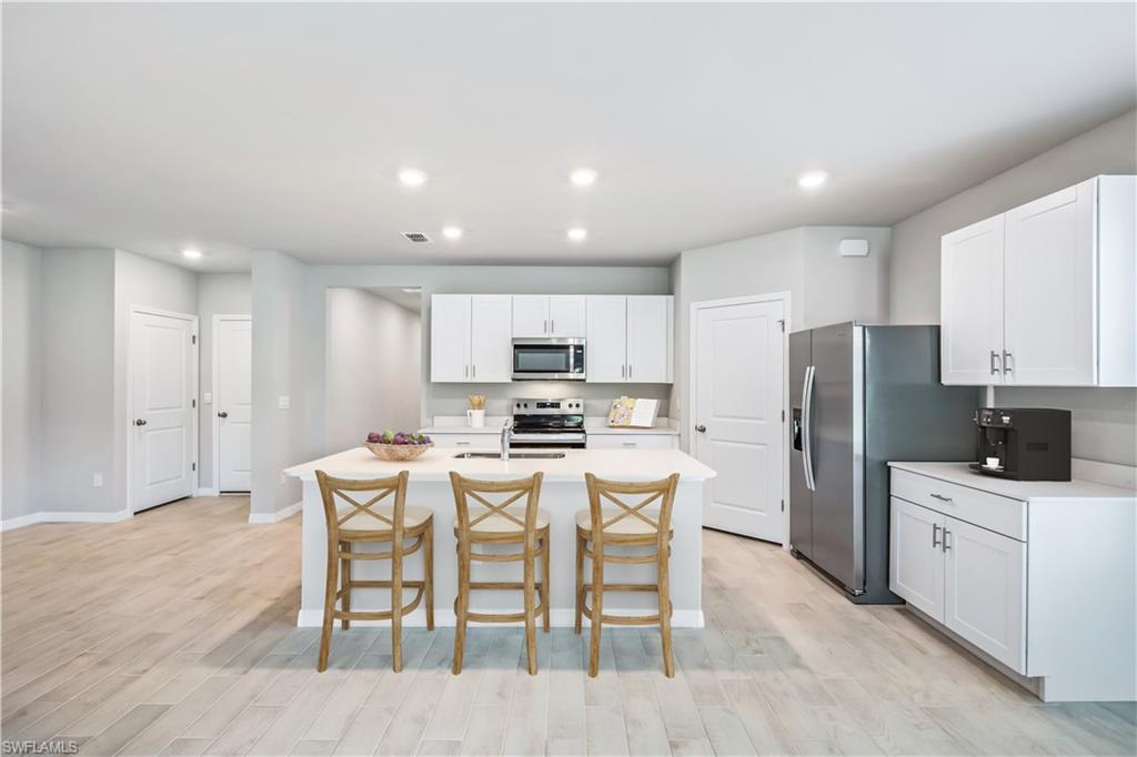 HEMINGWAY POINTE - Residential