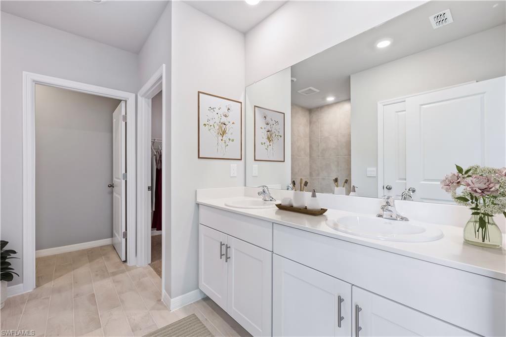 HEMINGWAY POINTE - Residential