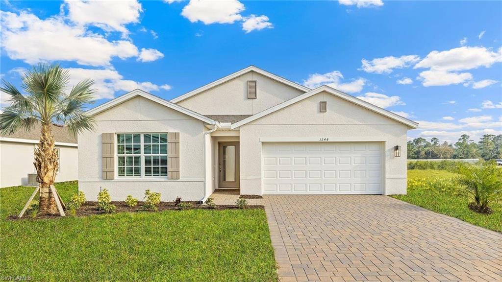 HEMINGWAY POINTE - Residential