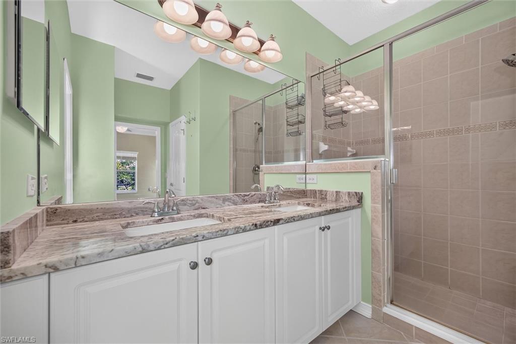 COTTONWOOD BEND - Residential Lease