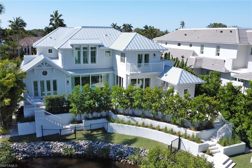 AQUALANE SHORES - Residential