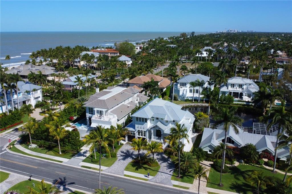 AQUALANE SHORES - Residential