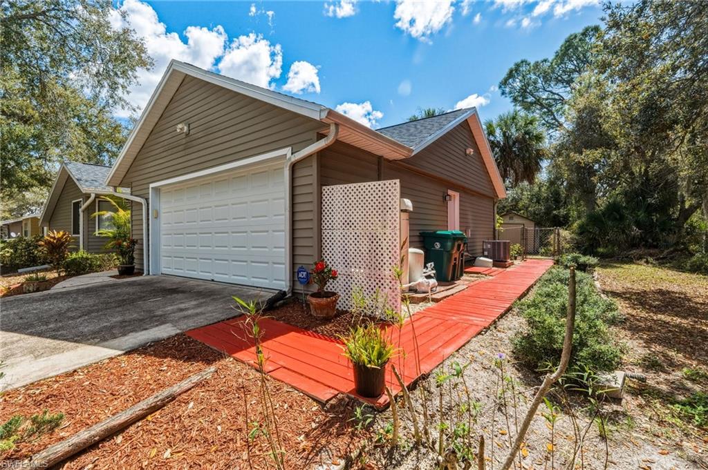 PORT CHARLOTTE - Residential