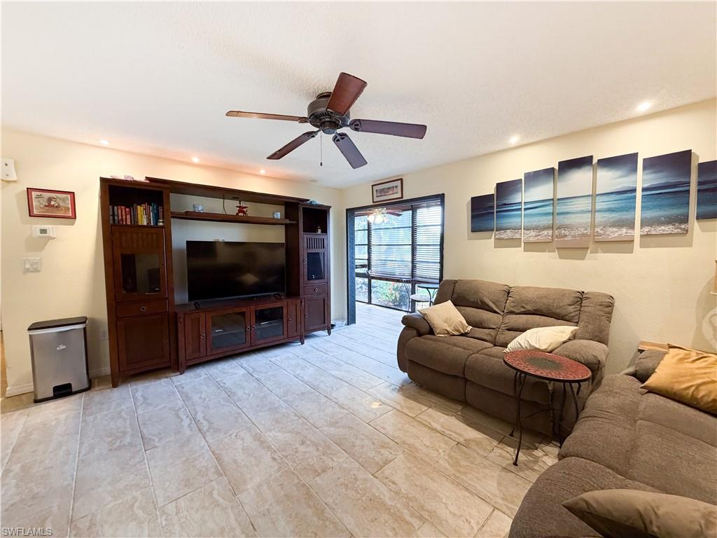 ARBOR LAKES CONDO - Residential