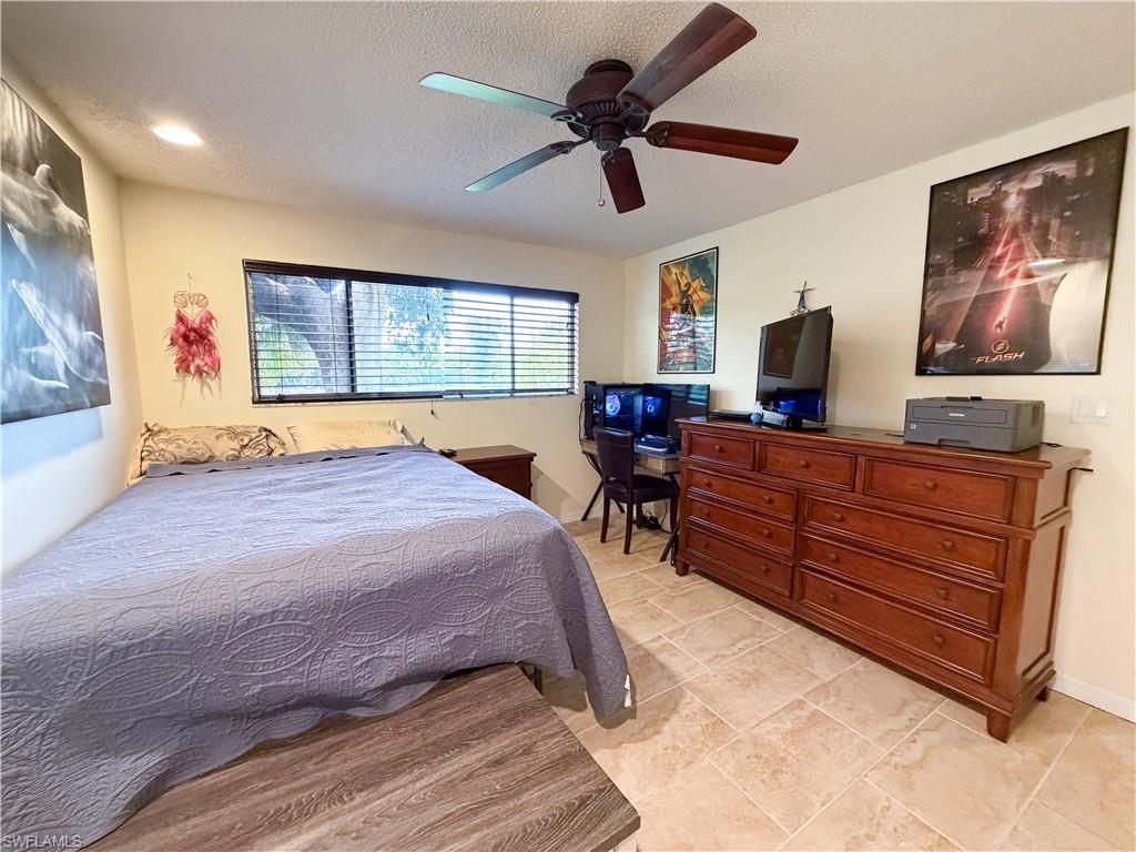 ARBOR LAKES CONDO - Residential
